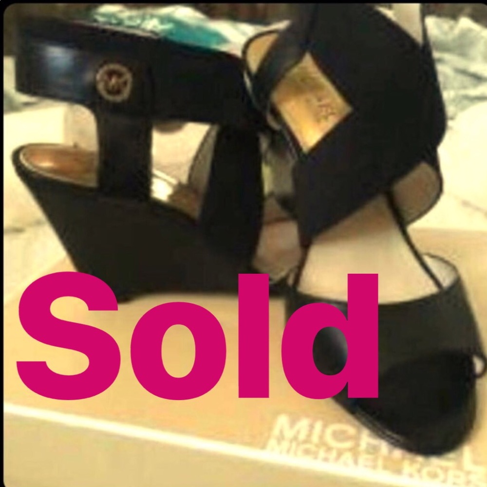 Michael Kors size 7